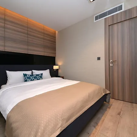 호텔 Nish Palace Exlusive