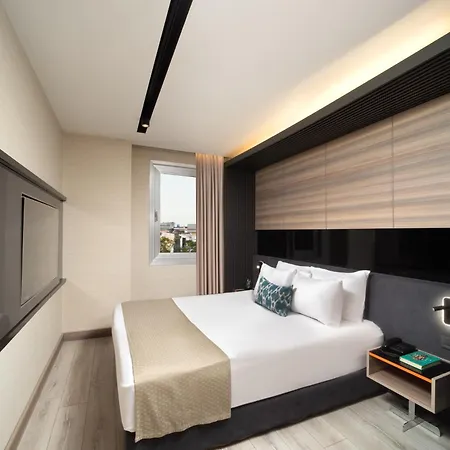 Nish Palace Exlusive