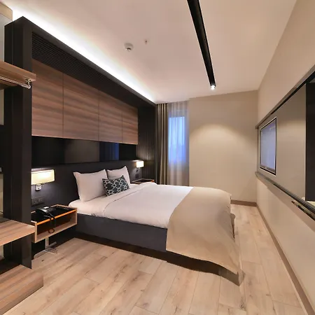 Hotel Nish Palace Exlusive 4*