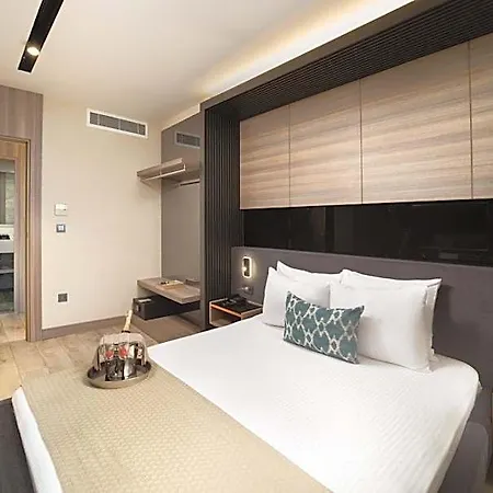 Nish Palace Exlusive 4*